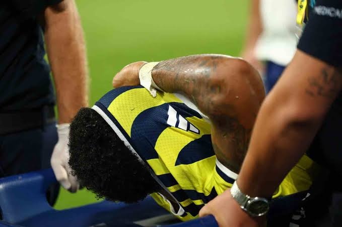 Fenerbahçe’de Oosterwolde krizi. Sakatlıktan dönüş tarihi belli oldu