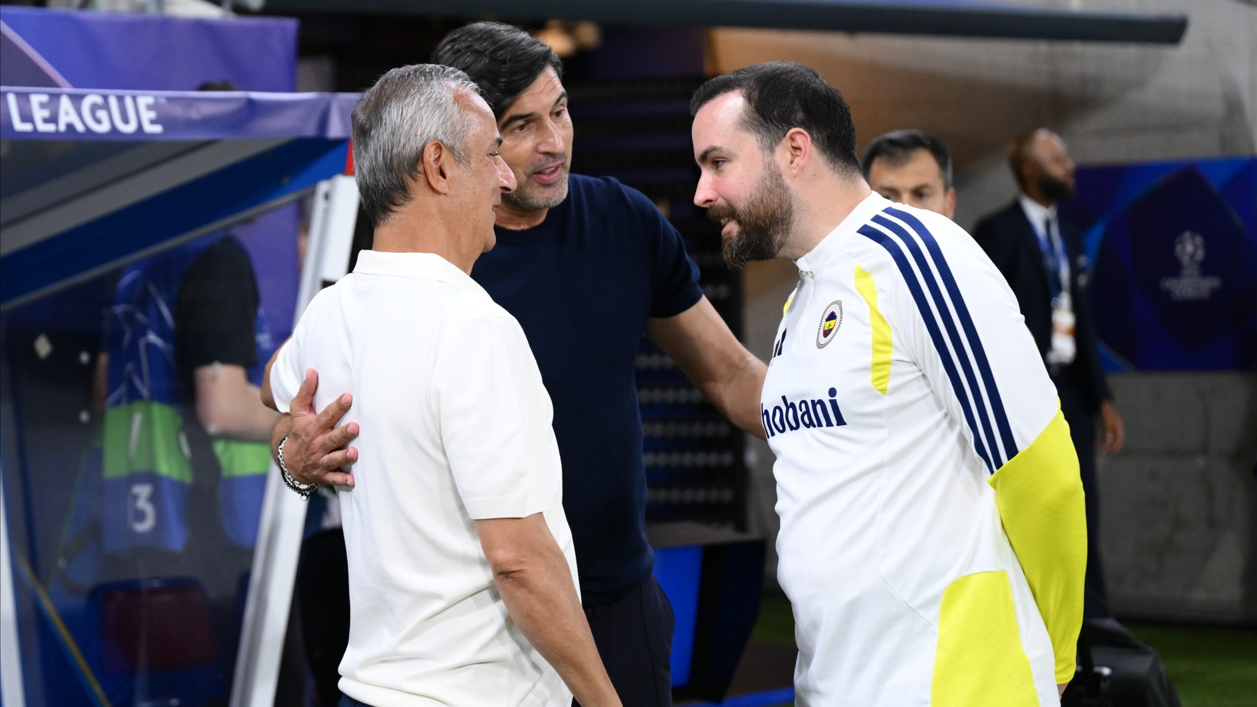 Fenerbahçe’ye elendi, sorulan soruya sinirlendi. “Kötü müyüm?”