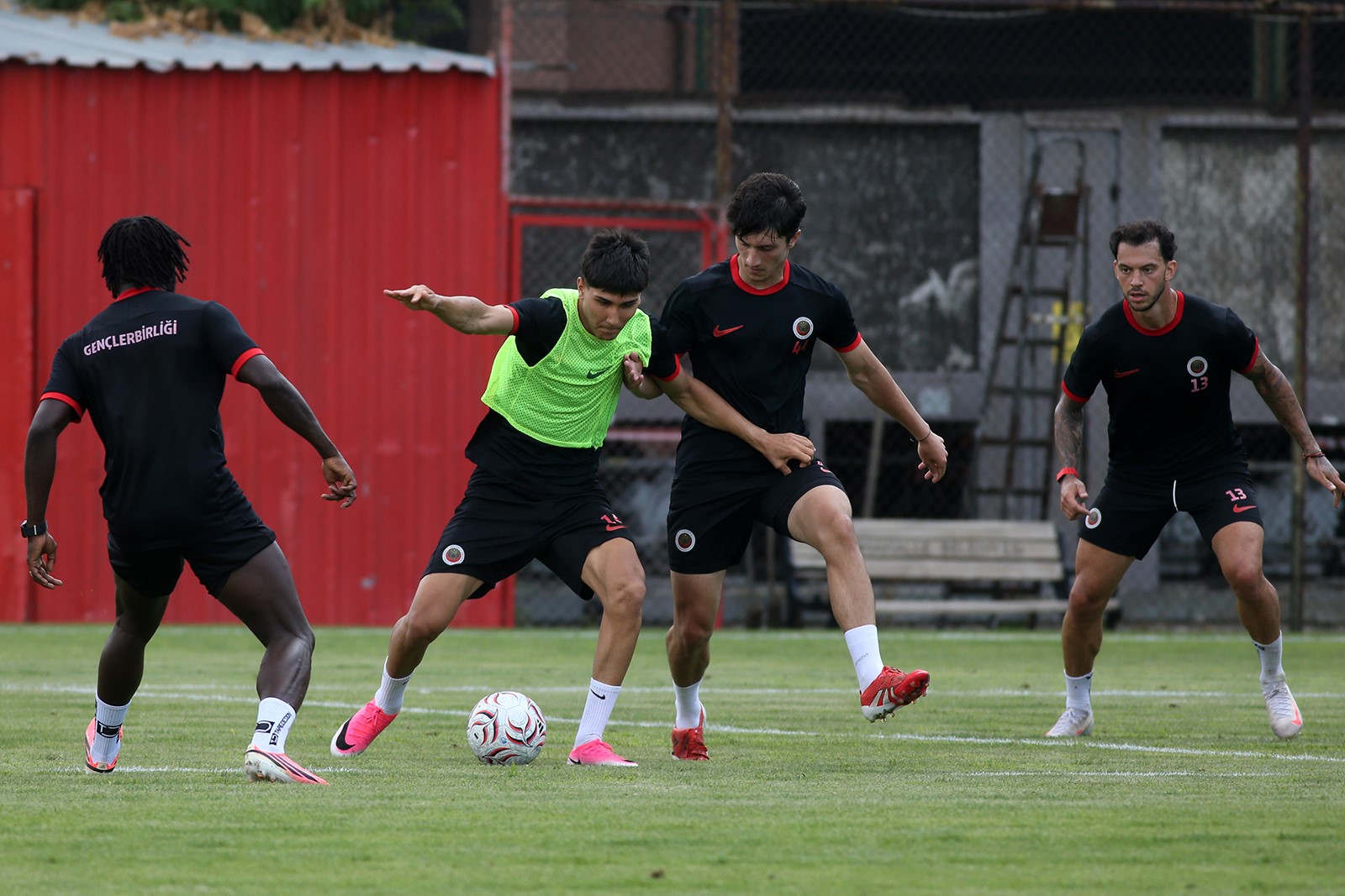 Gençlerbirliği, Fenerbahçe maçı hazırlıklarına başladı
