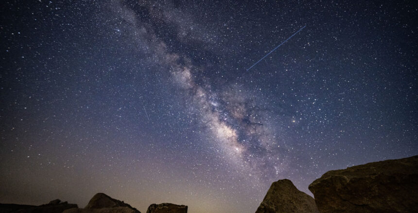 Gökyüzünde görsel şölen. Perseid meteor yağmuru geceyi aydınlattı