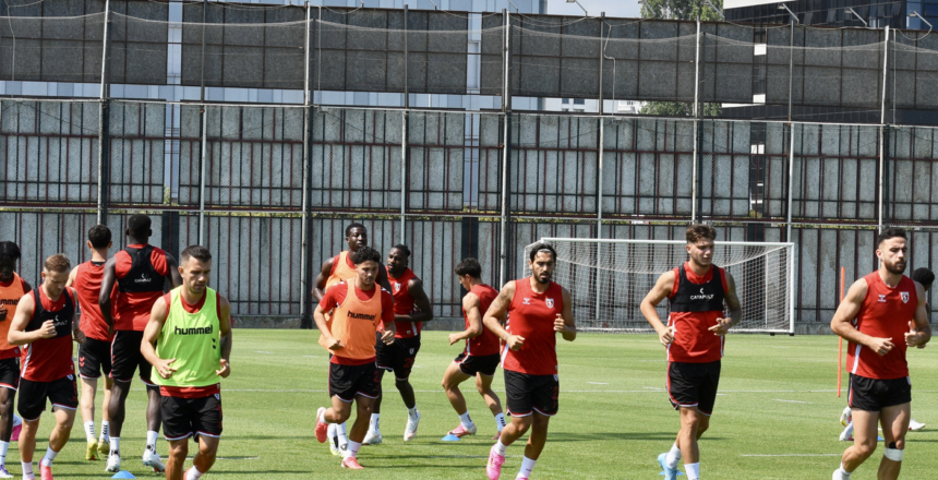 Göztepe, Süper Lig’de yarın Samsunspor’a konuk olacak