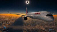 Güneş tutulması için özel uçuş. 10 bin metreden canlı yayınlandı