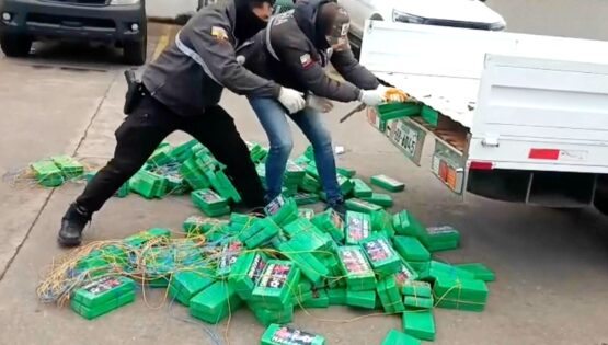 Haaland fotoğraflı sevkiyata polis baskını