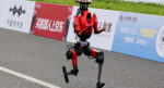 İnsansı robot Usain Bolt’un 17 yıllık rekorunu kırdı