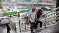 İstanbul’da sonbahar provası. Hava bir anda soğuyacak, sağanak bastıracak