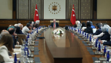 Kahramanmaraş’taki okul saldırısı. Erdoğan hayatını kaybeden öğrencilerin ailelerini kabul etti