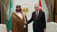 Kritik zirve. Suudi Arabistan, Türkiye ve Pakistan üçlü savunma paktı imzalıyor