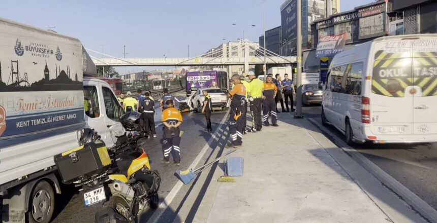 Küçükçekmece’de D-100’de feci kaza. Üç kişi öldü, yaralılar var
