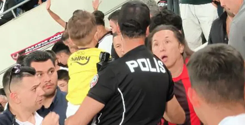 Minik Göktuğ ve babası Gençlerbirliği’ne davet edildi. “İki kulübe de aşığız”