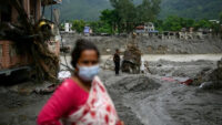 Nepal ve Tibet’teki sel felaketinde can kaybı 750’ye yükseldi