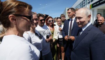 Putin, tartışmalı Kuril Adaları’na ziyarette bulundu: Japonya öfkeli