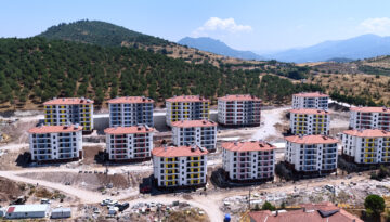 Sındırgı depreminin üzerinden 1 yıl geçti: “Anahtarları çok yakında teslim edeceğiz”