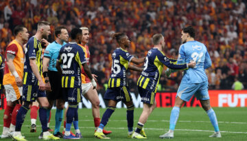 Süper Lig yeni uygulamalarla başlıyor. 10 saniye kuralı devreye girecek