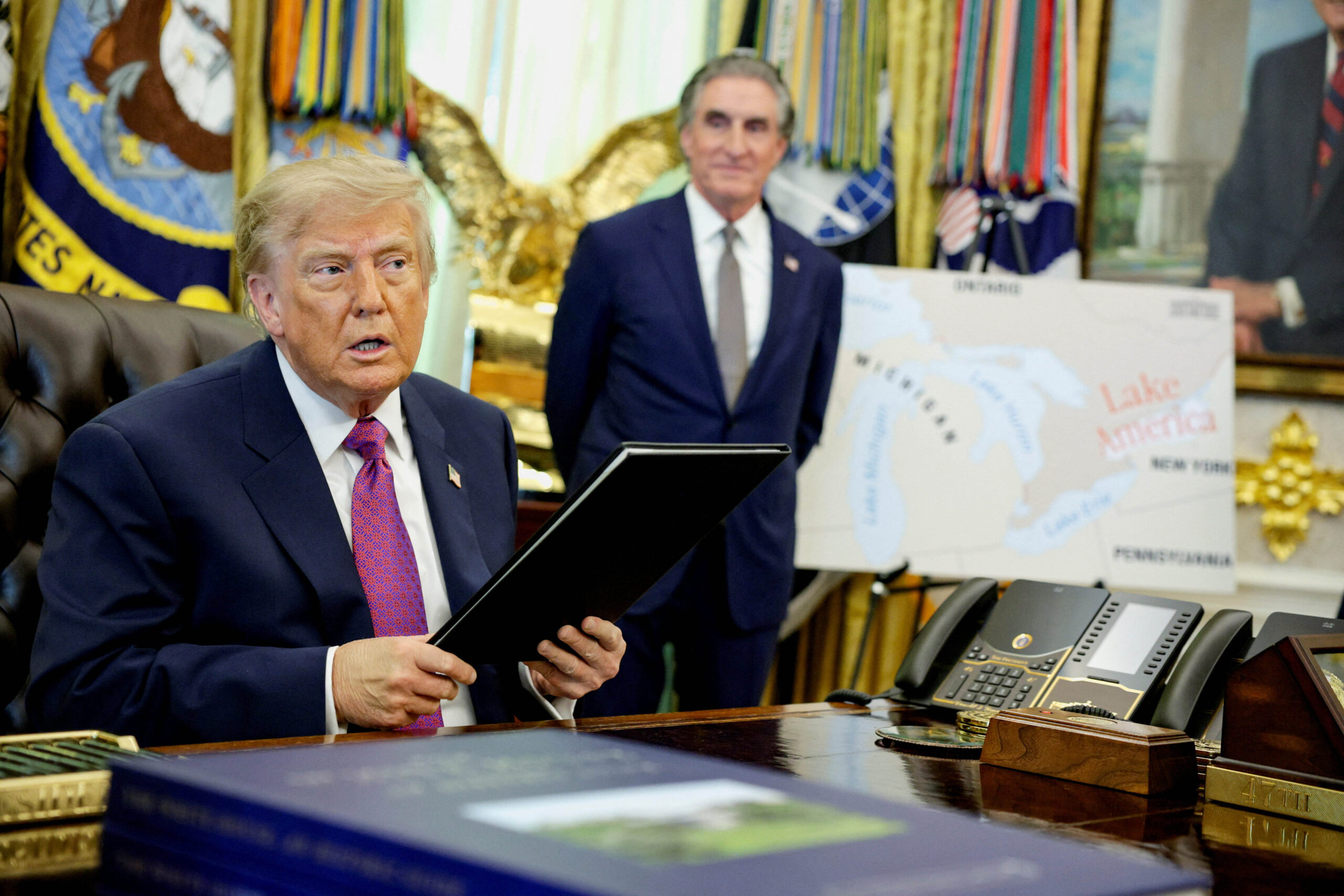 Trump Ontario Gölü’nü Amerika Gölü yaptı