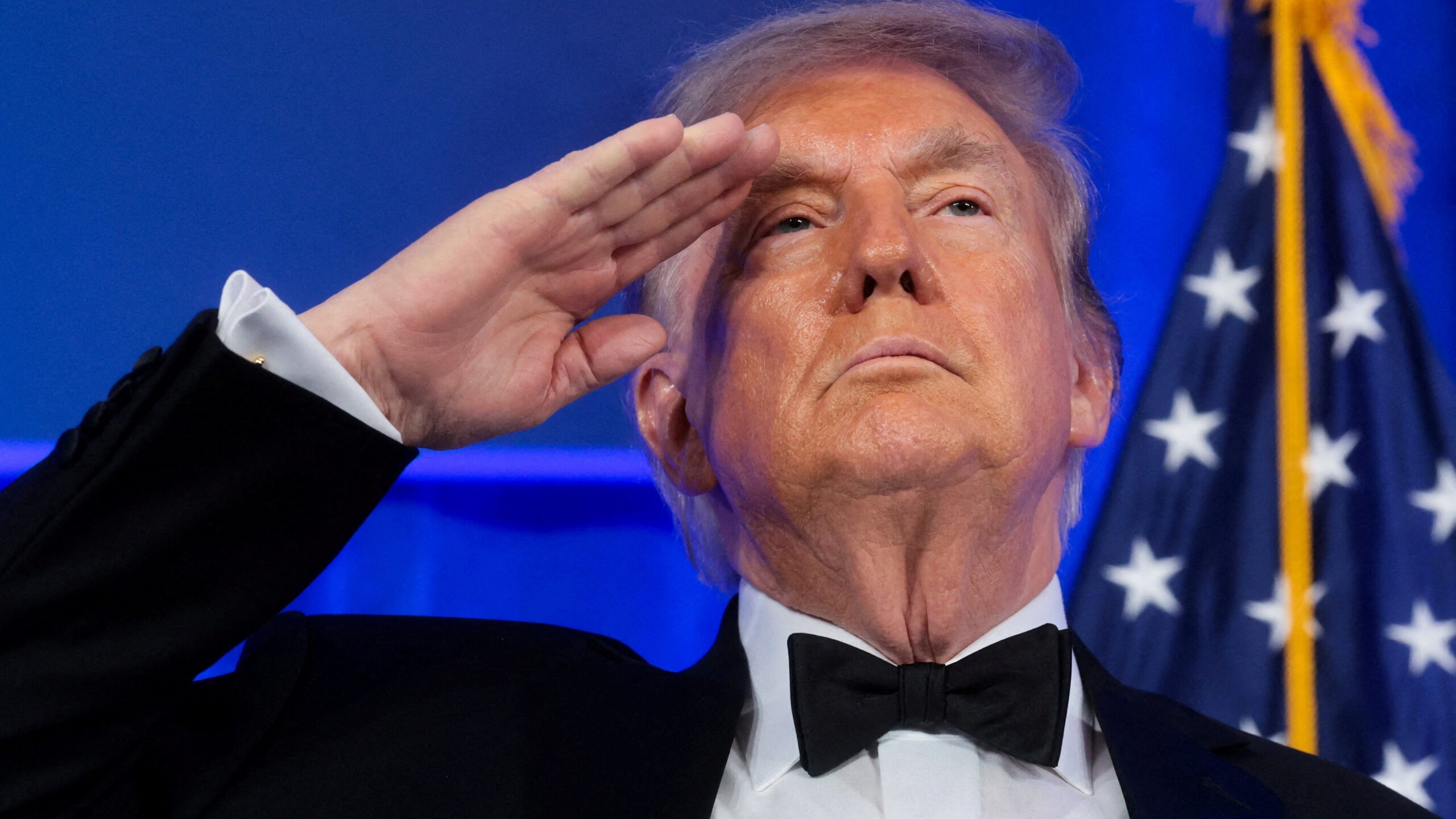 Trump’tan Umman’a açık tehdit: “Yolumuza çıkarlarsa bombalarız”