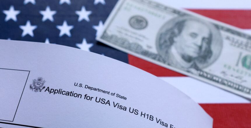 Trump’tan yeni vize hamlesi: 200 bin kişinin vizesi iptal edilebilir