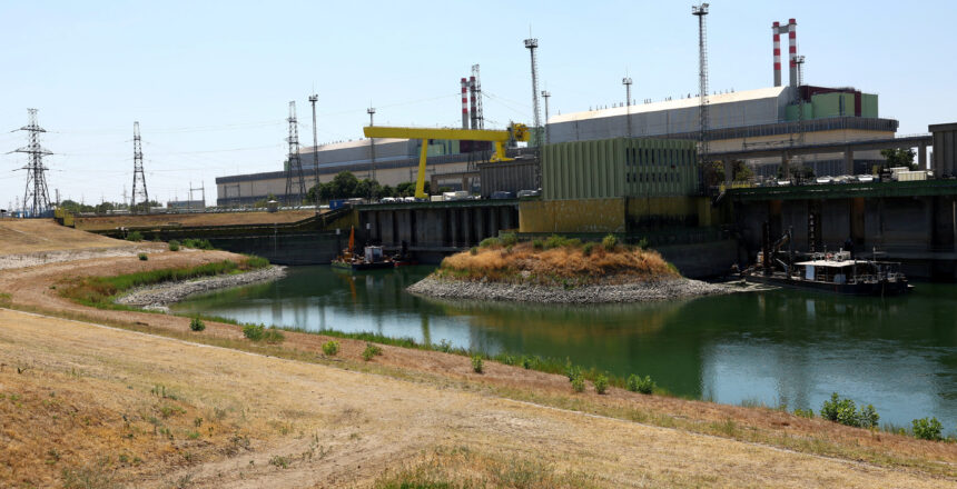 Tuna Nehri’nin suyu çekildi. Macaristan tek nükleer santralini kapatıyor