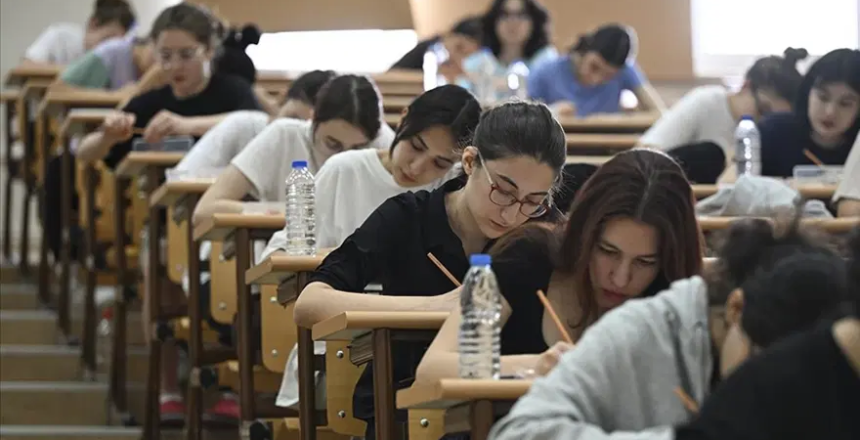 Üniversiteye yerleştirme oranı en yüksek liseler belli oldu