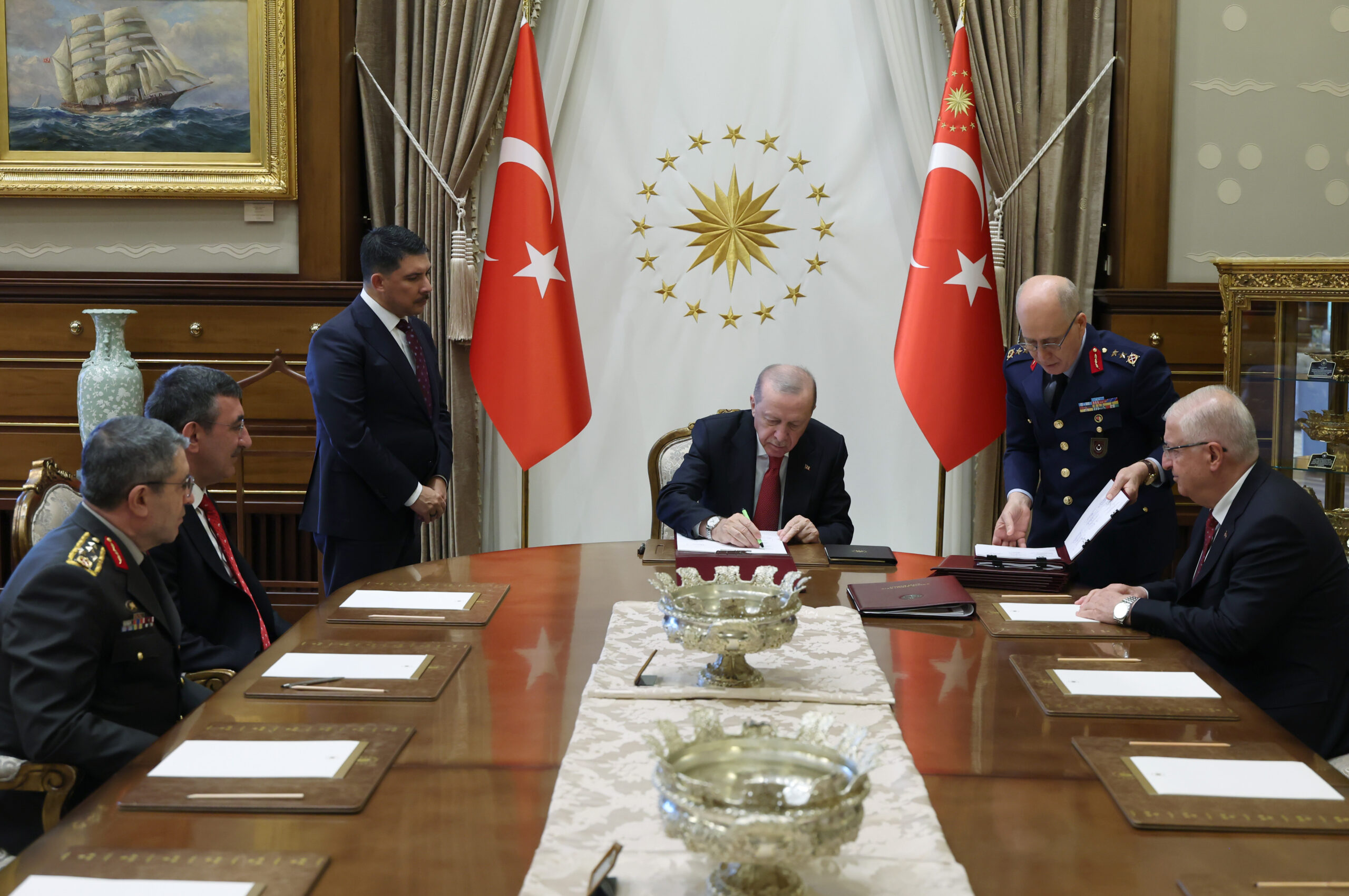 Yüksek Askeri Şura kararları Resmi Gazete’de