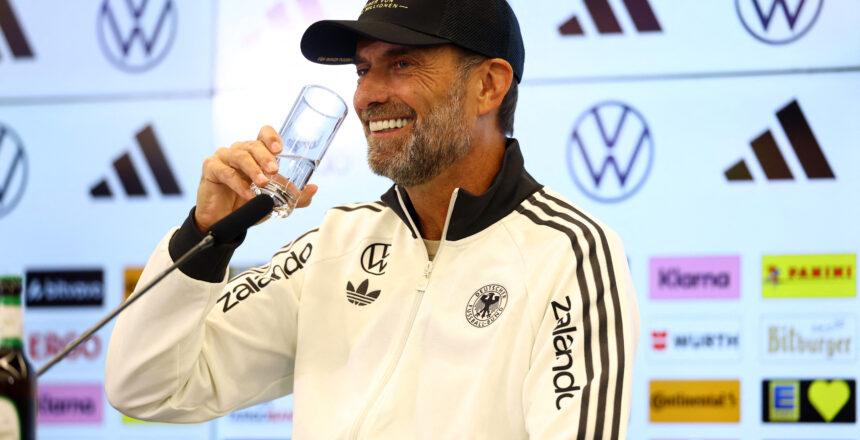Almanya’da Klopp yasakları başladı. Listede telefon da var özel kuaför de