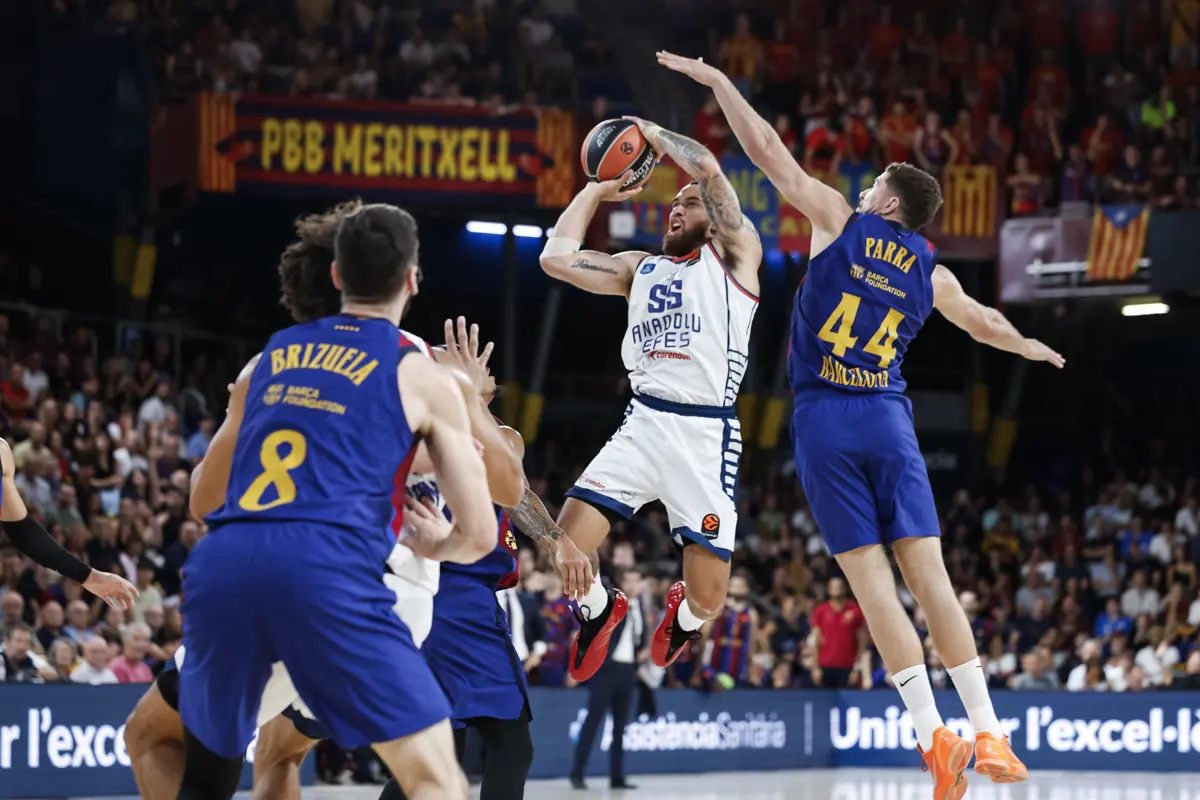 Anadolu Efes, Barcelona’da umduğunu bulamadı