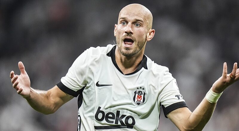 Ayrılığın eşiğinden döndü, Beşiktaş’ın vazgeçilmezi oldu