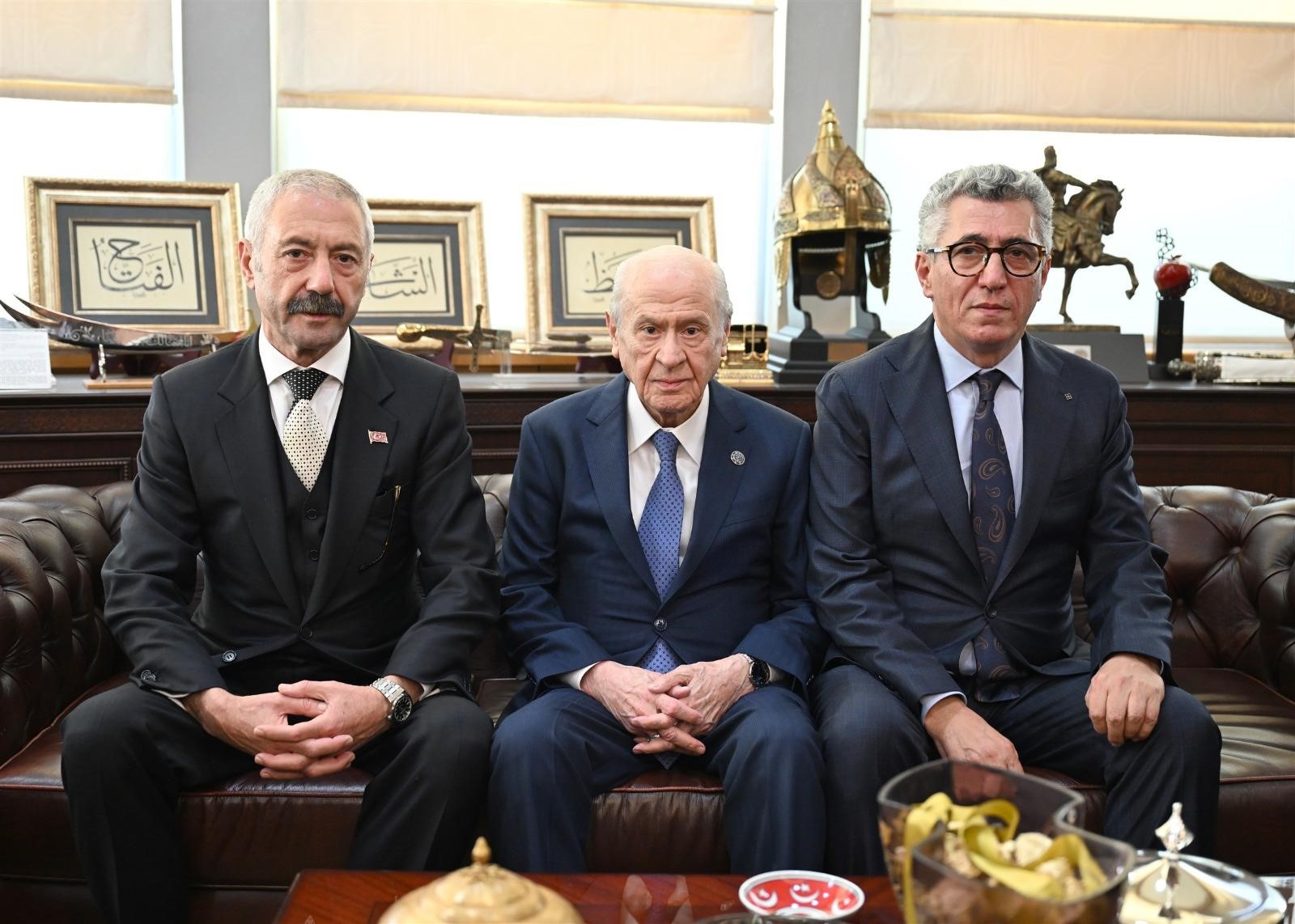 Bahçeli, Sarallar ve Şahinler aileleri ile buluştu. “Tarihi bir kucaklaşma”