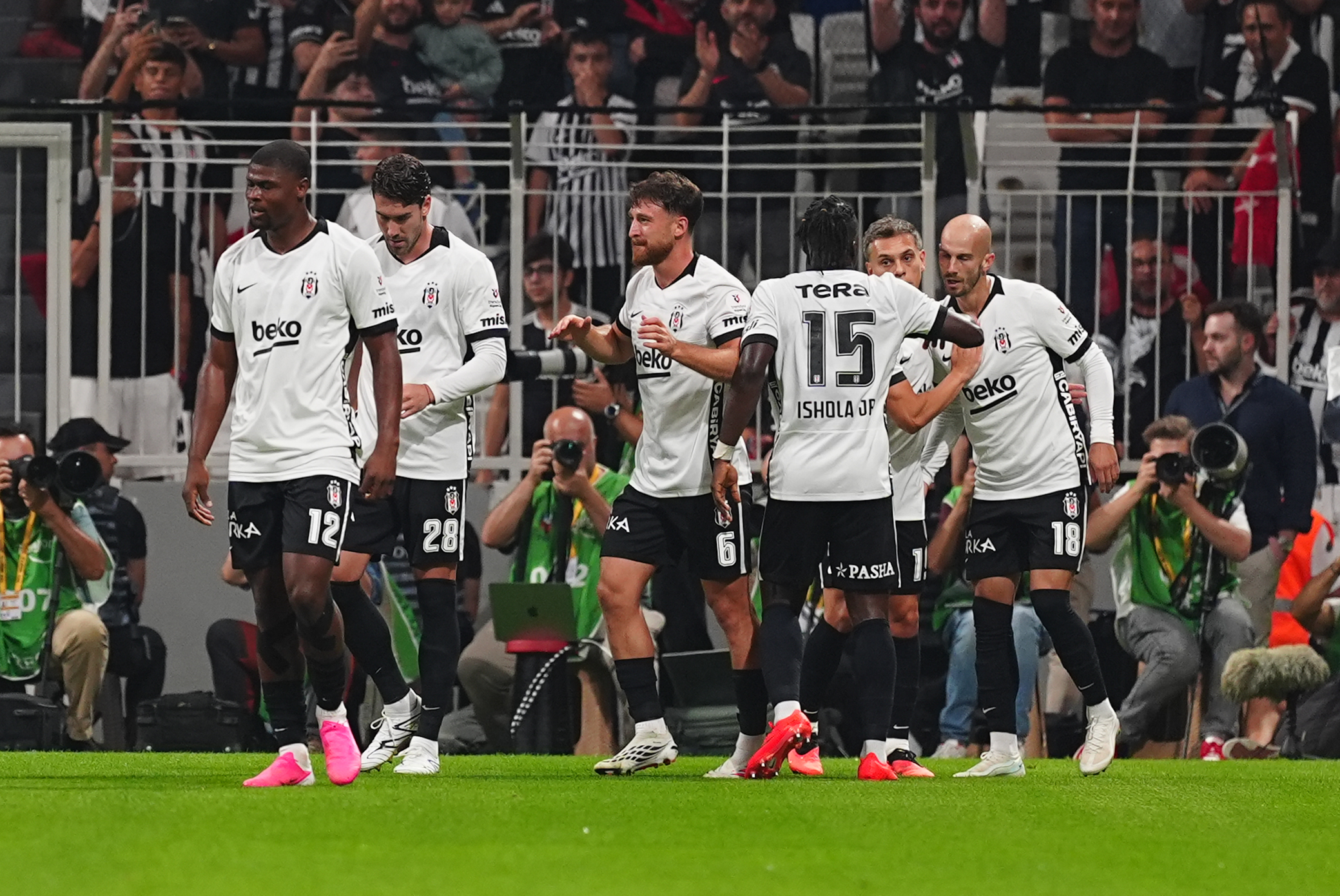 Beşiktaş’ın UEFA Avrupa Ligi kadrosu açıklandı