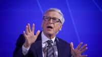 Bill Gates’ten yapay zeka uyarısı. “Hükümetler çok geç kaldı”