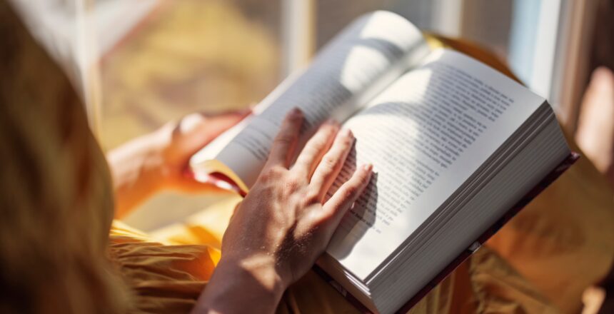 Bu ülke günde 15 dakika kitap okuyana para ödüyor