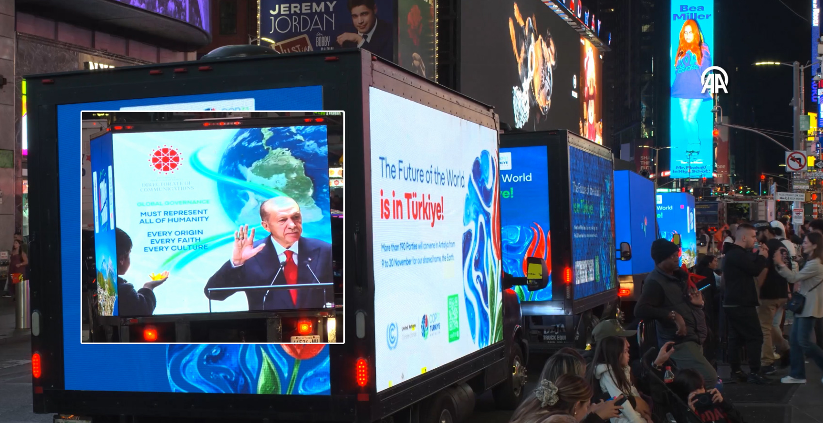 COP31 tanıtım afişleri, New York sokaklarında gösterildi
