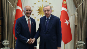 Cumhurbaşkanı Erdoğan, ABD’nin Ankara Büyükelçisi Barrack ile Temsilciler Meclisi Üyesi Issa’yı kabu