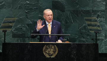 Cumhurbaşkanı Erdoğan BM’de şiir okudu, İran heyeti ayakta alkışladı