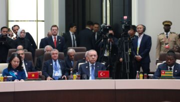 Cumhurbaşkanı Erdoğan: Çatışmalar diyalog yoluyla çözülmeli