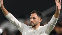 Fenerbahçe sonrası dikiş tutmadı. Galibiyet gelmedi, kovuldu