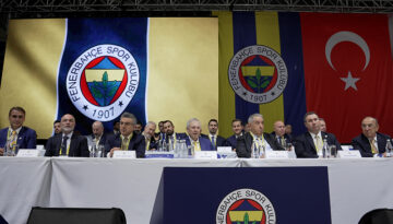 Fenerbahçe’de tarihi genel kurul. Gerginlik ve dikkat çeken sözler