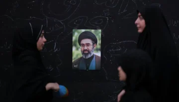 “Hamaney’i enkazdan çıkardık”