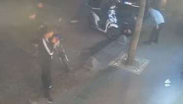 Husumetlisini sokak ortasında vurdu