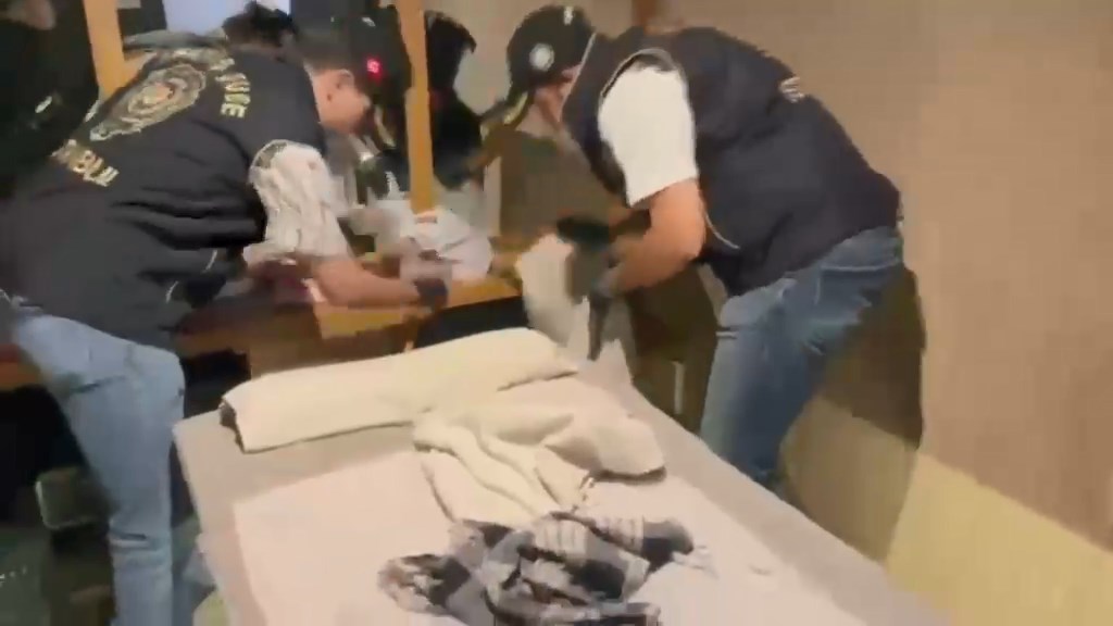 İstanbul’da masaj salonlarına fuhuş operasyonu: 31 şüpheli yakalandı