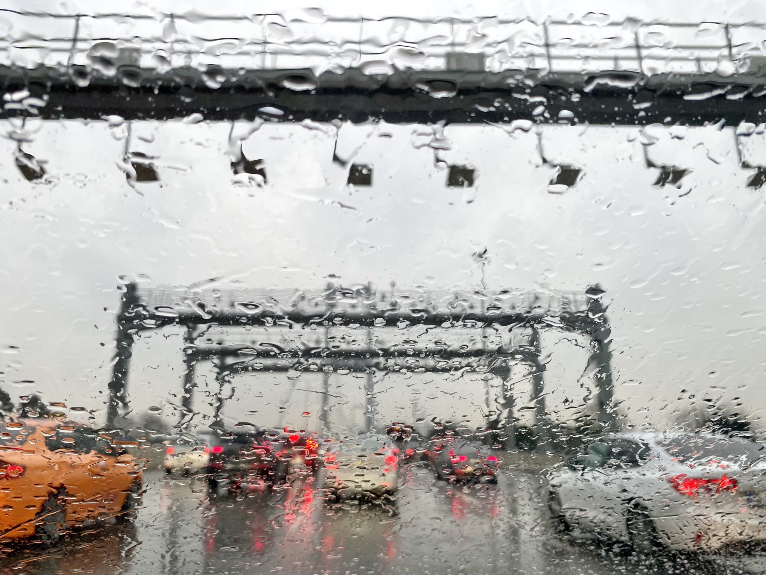 İstanbul’da sonbahar başlıyor. Tarih belli oldu, hava 6 derece soğuyacak
