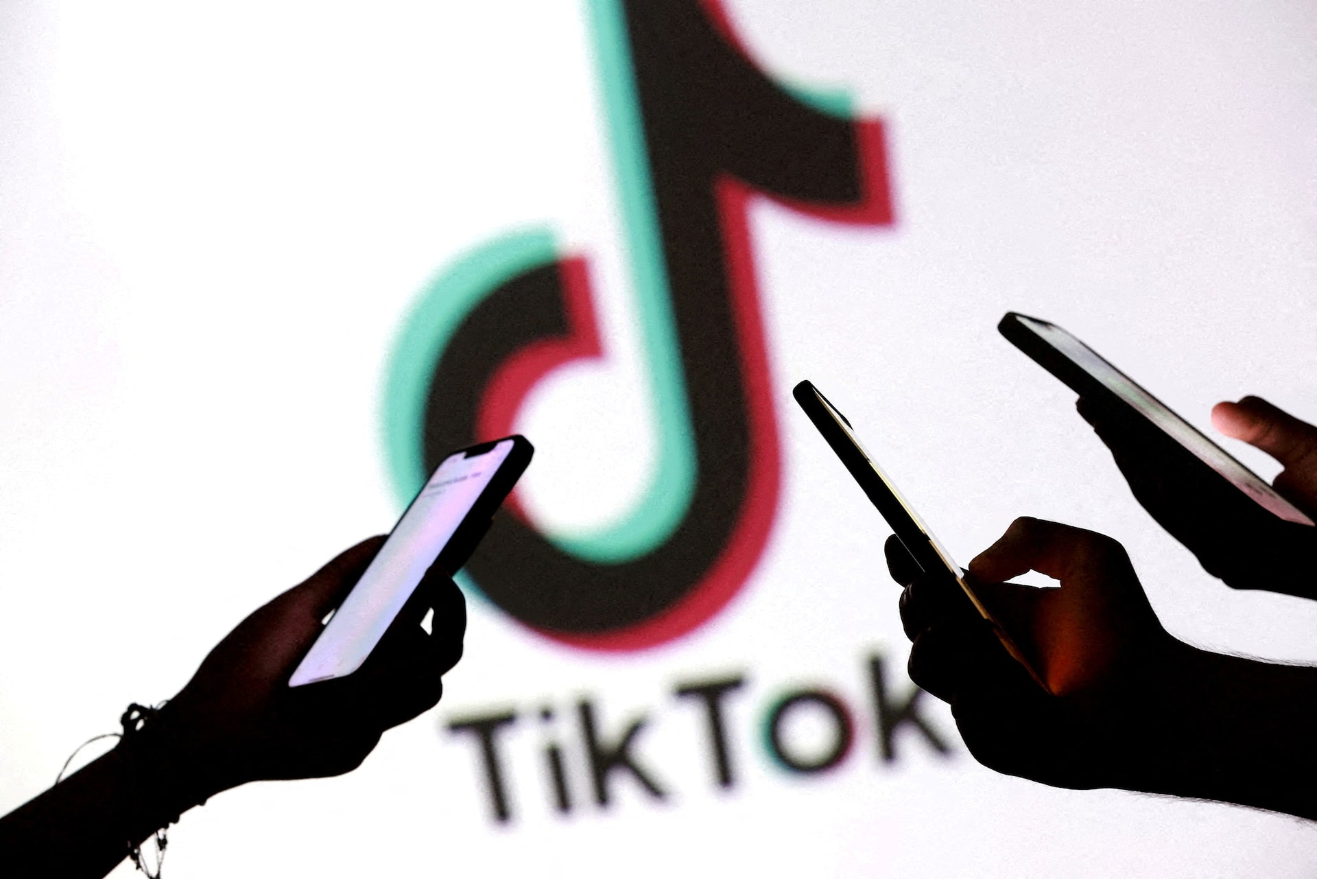 Japon seslendirme sanatçısından TikTok’a yapay zeka davası. “Sesimizi kopyalayıp bizi ezemezler”