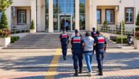 Kendilerini polis olarak tanıtıp vatandaşı dolandırdılar: 2 milyon TL’lik vurgunda 1 kişi tutuklandı