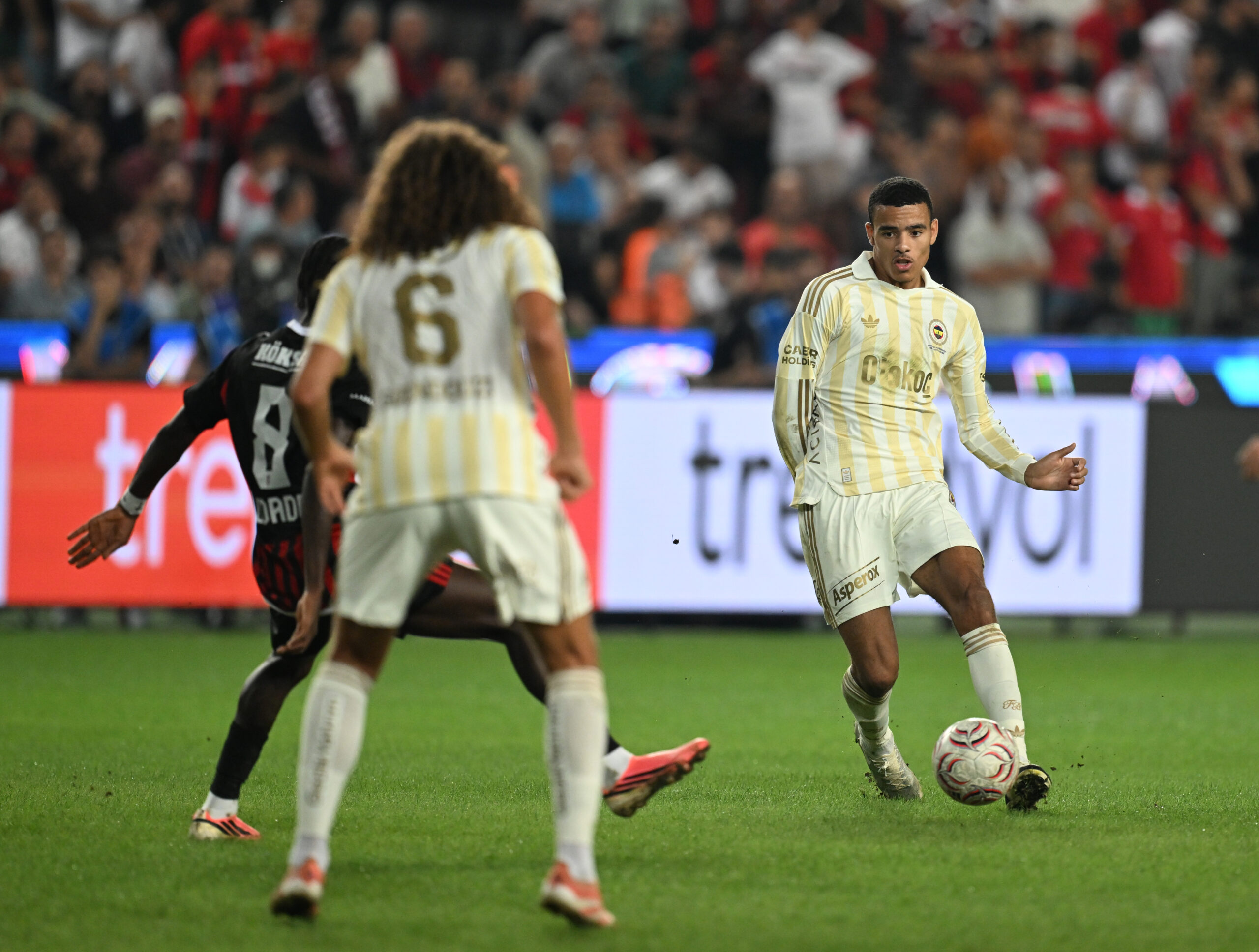 Mason Greenwood’un maç sonu üzüntüsü. “3-0, 4-0 kazanırdık”