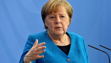 Merkel’den aşırı sağcı AfD’nin seçim zaferi sonrası ilk yorum. “İçim kan ağlıyor”