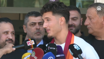 Milli futbolcu Deniz Gül, Galatasaray için İstanbul’a geldi: “Çok mutluyum”
