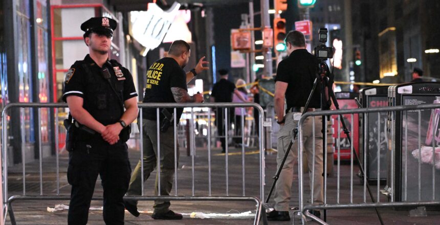 New York’ta bıçaklı saldırı. Saldırgan öldürüldü