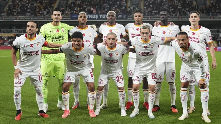 Osimhen ve Lemina’nın son durumu netleşti. Okan Buruk’la derbi öncesi görüşme