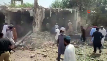 Pakistan’da cuma namazı sırasında bombalı saldırı: 15 ölü, 50’den fazla yaralı
