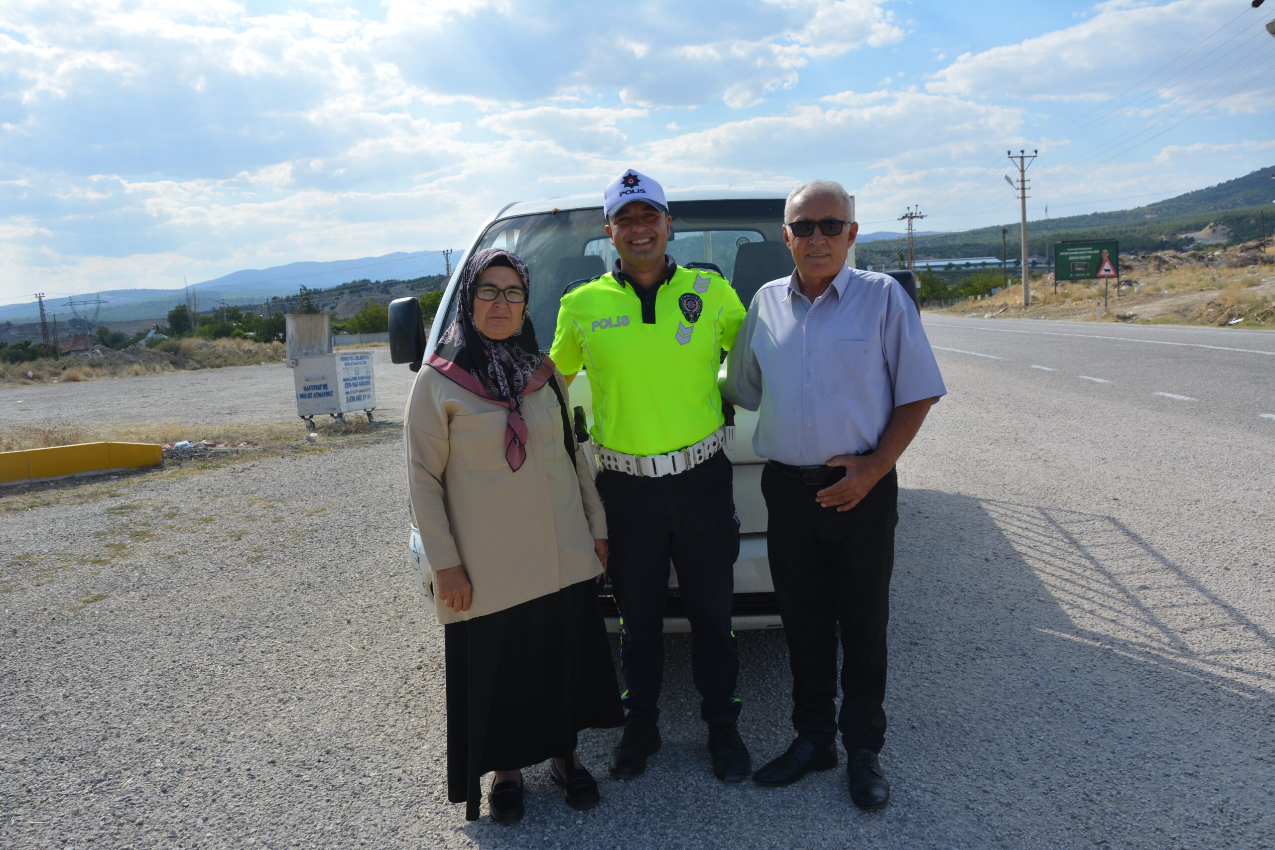 Polis, eşini yolda bırakan adama bulaşık yıkama cezası verdi