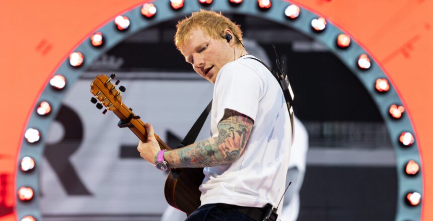 Polisler ve protestocular hazır, gözler Ed Sheeran’da